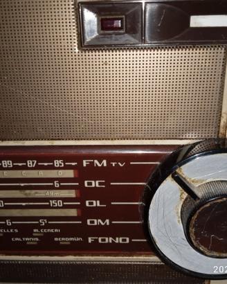 Giradischi-radio valvolare anni 60