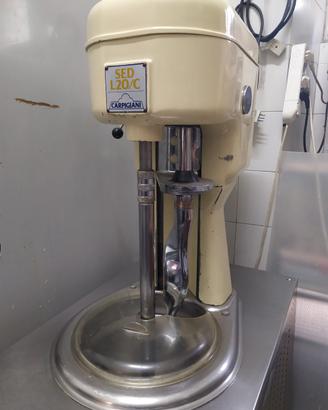 mantecatore carpigiani gelateria