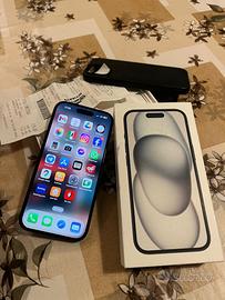 iPhone 15 sei mesi di vita