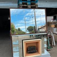 Finto camino d’arredo con specchio