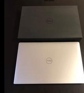 DELL XPS 15 7000 Series-7590 Perfetto 24gb RAM