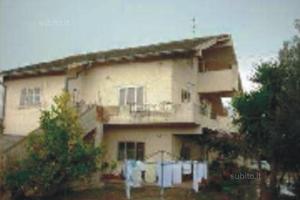 Villetta Ingresso Indipendente e Terreno