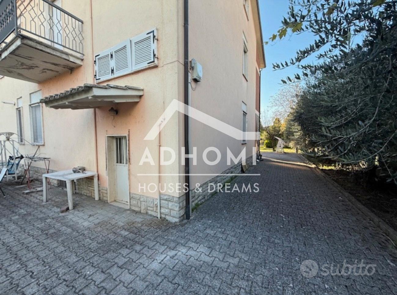 Casa – Bastia Umbra, Bastiola - Altro