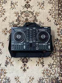 Console Roland DJ-202 con custodia