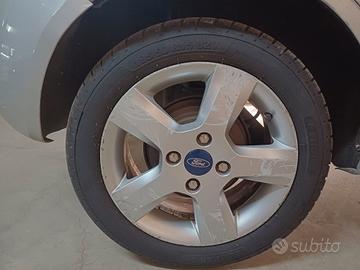 set 4 pneumatici estivi per Ford Fiesta 