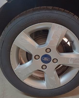 set 4 pneumatici estivi per Ford Fiesta 