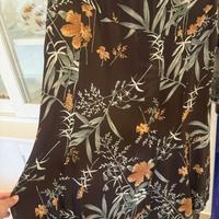 Gonna fiori su base Marron Carla Ferroni