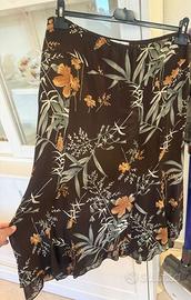 Gonna fiori su base Marron Carla Ferroni