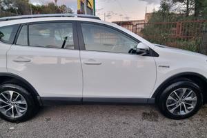 TOYOTA RAV4 4ª serie 2wd - 2017