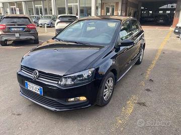 Volkswagen Polo Polo V 2014 5p 1.0 mpi Trendline 6