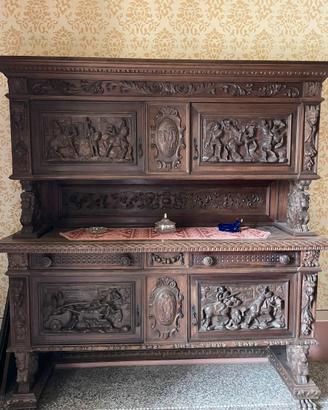 Mobili Antiquariato intagliati a mano