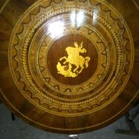 Tavolo tondo  mosaico,  a vela