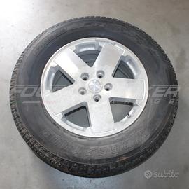 N°1 cerchio in lega + pneumatico 255/70 R18 Jeep