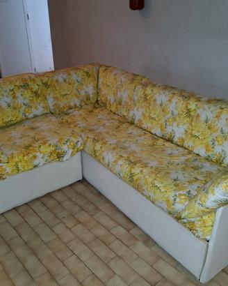 Divano letto con secondo letto estraibile