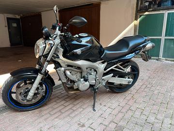 Fz600 yamaha