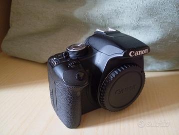 Canon 500 d macchina fotografica 