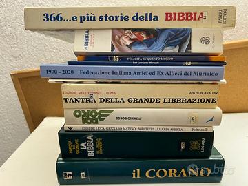 Lotto libri religiosi e spiritualità – Bibbie,