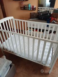 lettino bambini con materasso