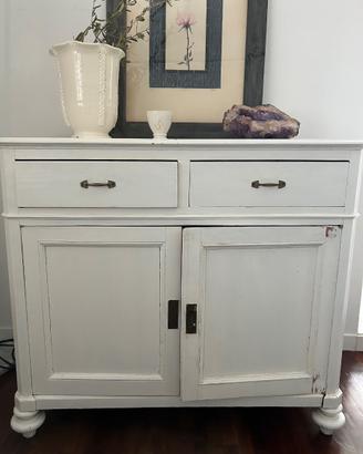 Credenza antica  in legno dipinto bianco