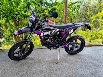 Beta RR 50 Motard (2024)  4.558 km – Pari al nuovo