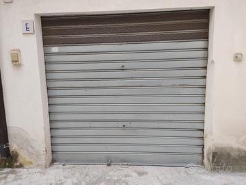 Saracinesca elettrica Porta Garage Box Auto 