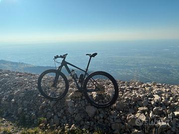 Mtb Cube  active  pro carbonio 2024