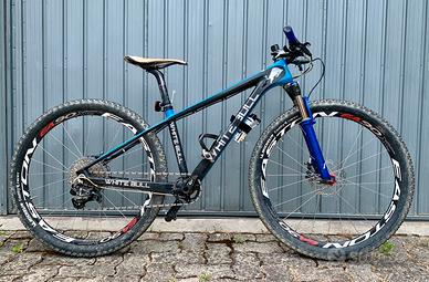 WHITE BULL IN CARBONIO 26” | SRAM 11V | MTB Junior