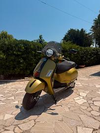 Vespa 310 SuperSport