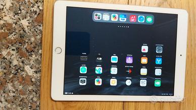 Apple Ipad 2018 6 gen 128 GB Wi-Fi