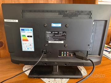 Kit Tv 22 pollici Hier  + decoder e telecomandi