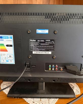 Kit Tv 22 pollici Hier  + decoder e telecomandi