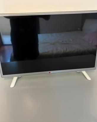 Smart tv LG 28’ pollici slim