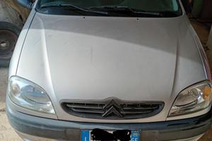Citroen Saxo del 2000, con 70000 km