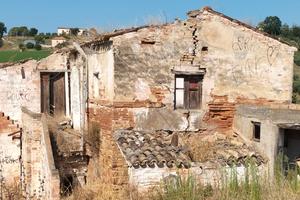 Rustico e terreno edificabile