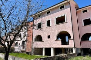 Villa a schiera L'Aquila [GRE442VRG]