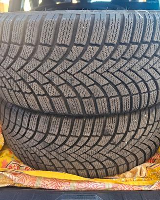 Bridgestone blizzak lm005