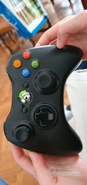 X box 360 S 4Gb/go+2 controller a 100 euro!