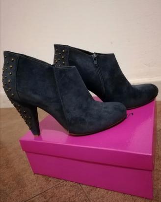 Tronchetti con borchie 39