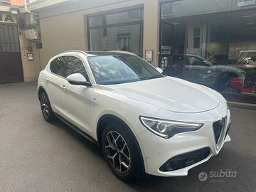 Alfa Romeo Stelvio 2.2 Turbodiesel 190 CV AT8 Q4 L