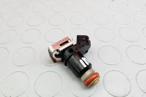 INIETTORE BENZINA TRIUMPH SPEED TRIPLE 1050 2005 2