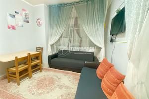 Ampio trilocale con box e cantina in zona servita