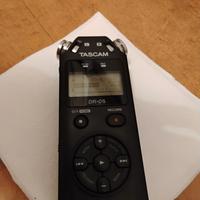 Registratore Tascam dr-05