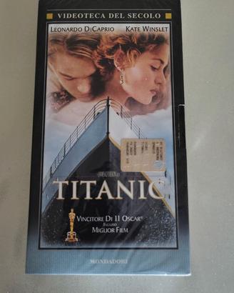VHS TITANIC incelofanato
