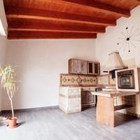 Uta - trivano indipendente: soffitto in legno