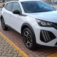 Peugeot 2008 PureTech 1.2 130 cv automatica