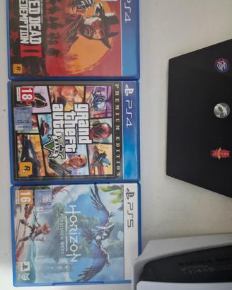 Lotto Giochi PS4/5: GTA 5 + Red Dead 2 + Horizon