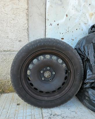 Cerchi in acciaio 5 fori per VW Golf 7/8