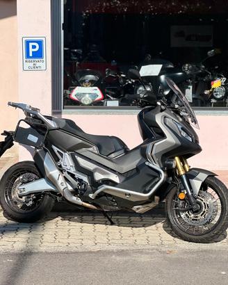Honda X-ADV 750 travel + promo