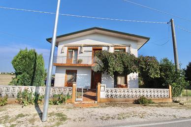 VILLA SINGOLA A SAN MICHELE AL TAGLIAMENTO