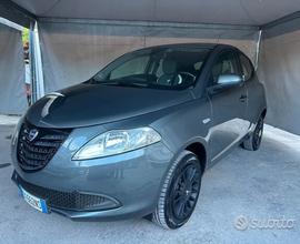 Lancia Ypsilon 0.9 TwinAir 85 CV 5 porte Metano Ec